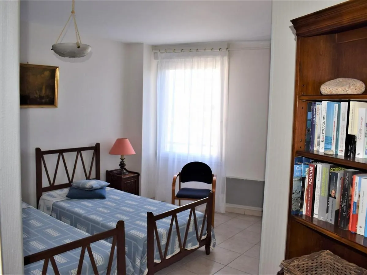 Appartement Spacieux Avec Wifi Et Parking A Tregastel, Proche Plage - Fr-1-368-18 公寓