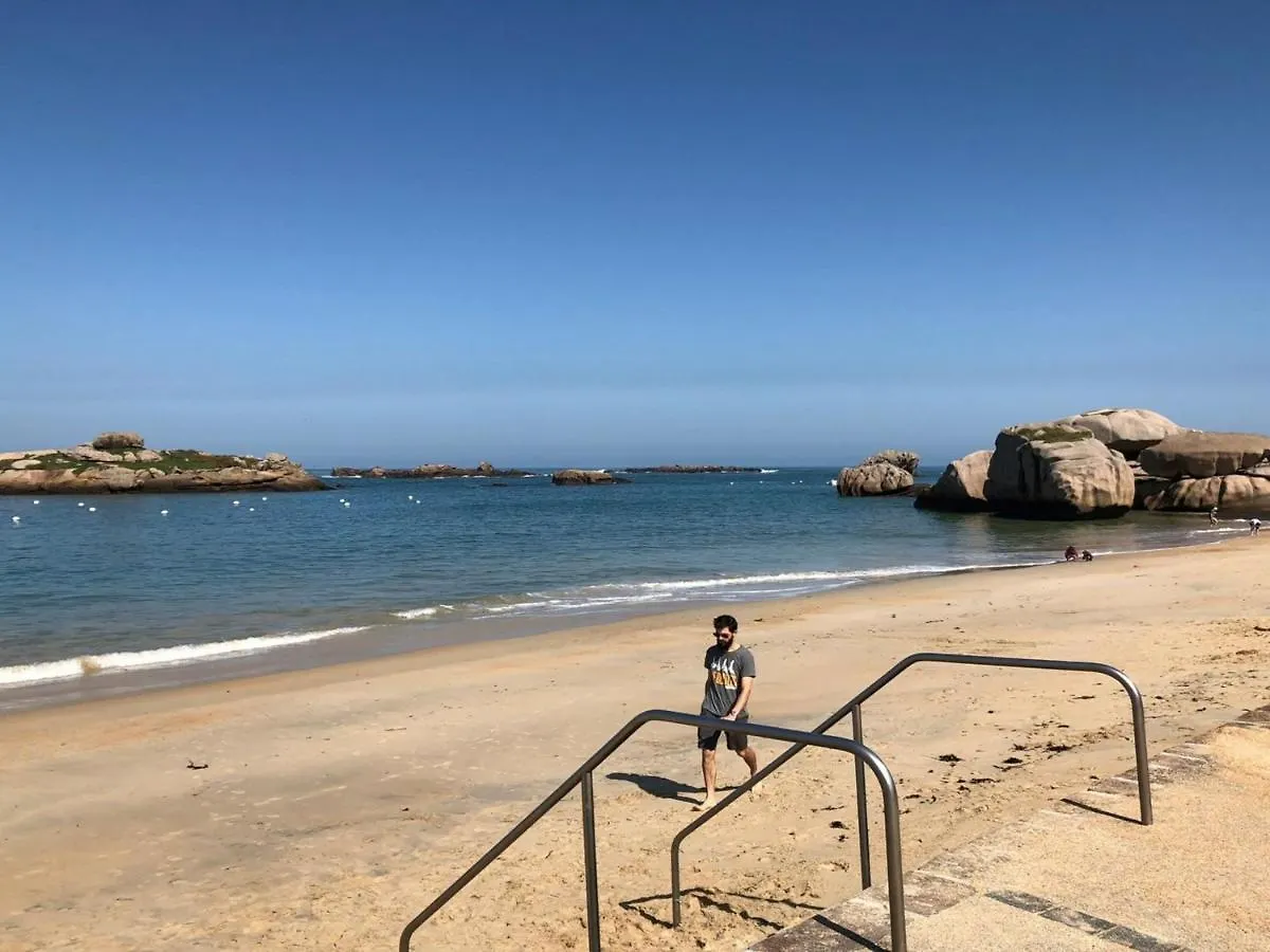 Appartement Spacieux Avec Wifi Et Parking A Tregastel, Proche Plage - Fr-1-368-18